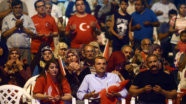 FETÖ'nün darbe girişimine tepkiler