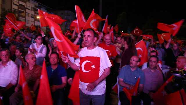 FETÖ'nün darbe girişimine tepkiler