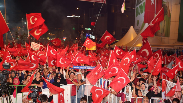 FETÖ'nün darbe girişimine tepkiler