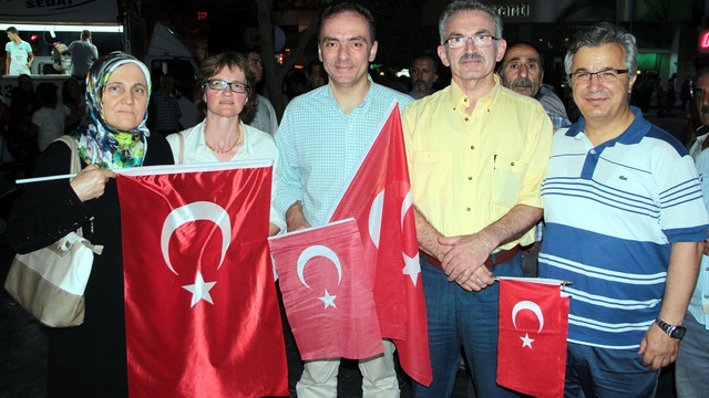 FETÖ'nün darbe girişimine tepkiler