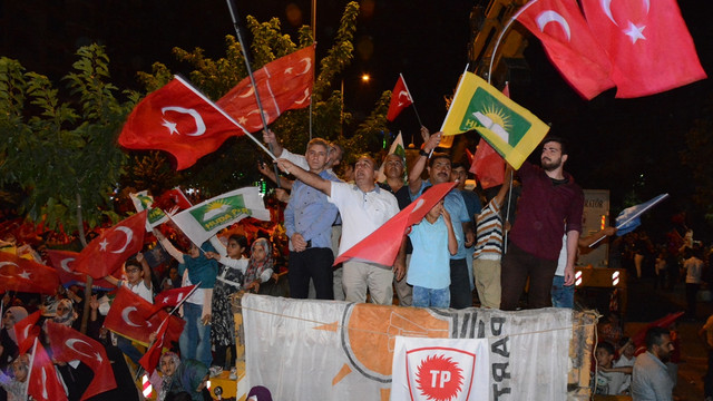 FETÖ darbe girişimine tepkiler