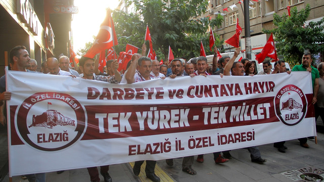 FETÖ'nün darbe girişimine tepkiler