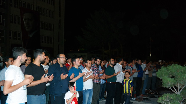 FETÖ'nün darbe girişimine tepkiler