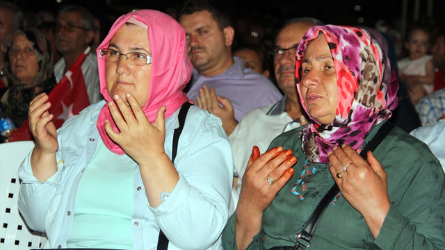 FETÖ'nün darbe girişimine dünyadan tepkiler