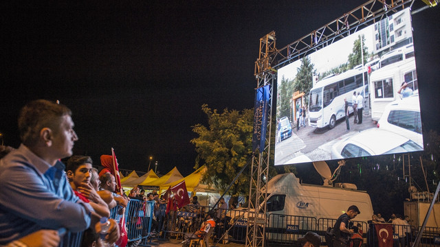 FETÖ'nün darbe girişimine tepkiler