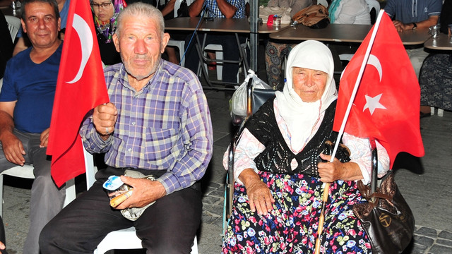 FETÖ'nün darbe girişimine tepkiler