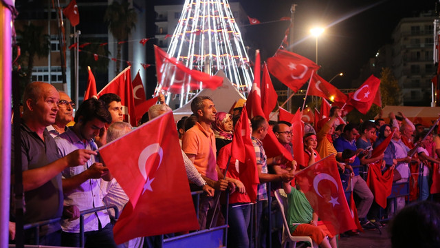 FETÖ'nün darbe girişimine tepkiler
