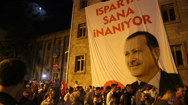 FETÖ'nün darbe girişimine tepkiler