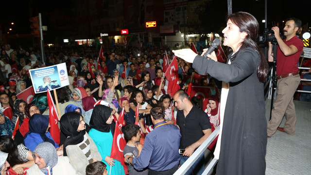 FETÖ'nün darbe girişimine tepkiler