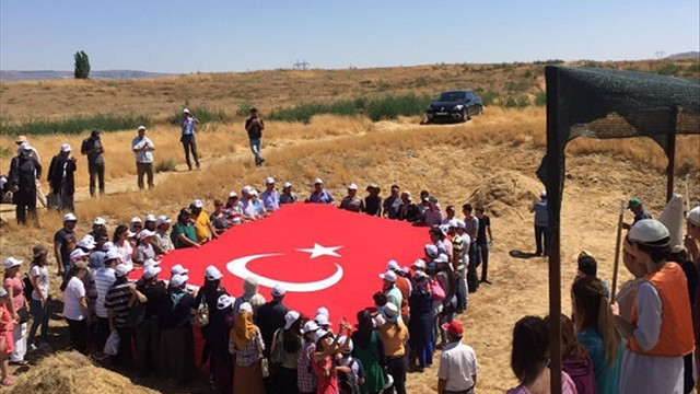 FETÖ'nün darbe girişimini Kültepe'de protesto ettiler