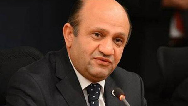 Milli Savunma Bakanı Fahri Işık darbe girişimiyle ilgili merak edilenleri açıkladı!