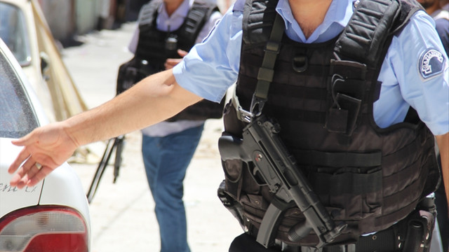 Gaziantep'te polis aracına silahlı saldırı