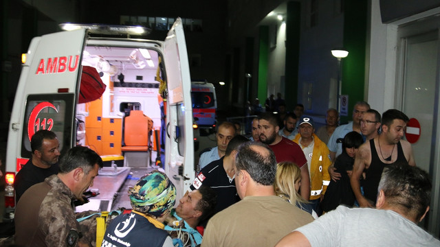 Giresunda polis aracına düzenlenen silahlı saldırı sonrası patlama meydana geldi