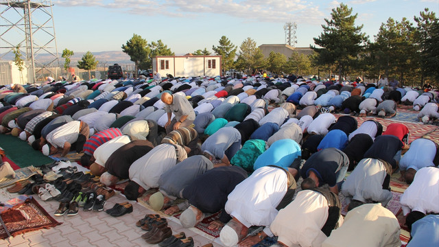 Gümrük ve Ticaret Bakanı Tüfenkci: