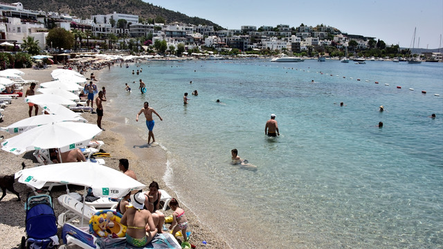 guney ege sahillerinde bayram yogunlugu kultur sanat