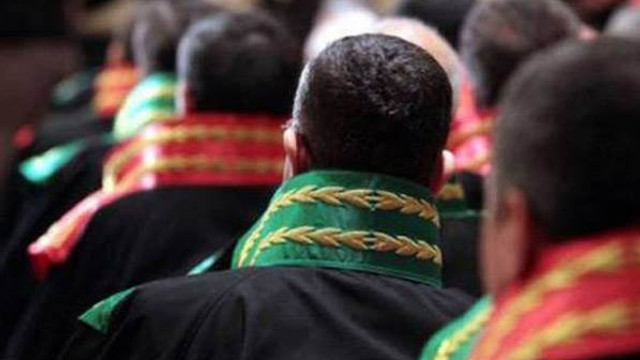 FETÖnün iletişim ağı ByLocku kullandığı tespit edilen 7 hakim açığa aldı