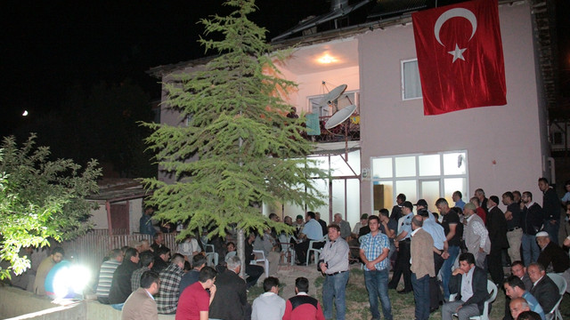 Hakkari'de zırhlı polis aracının devrilmesi