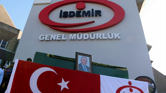 İSDEMİR Genel Müdürü Özhan için tören düzenlendi