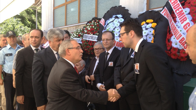 İSDEMİR Genel Müdürü Özhan son yolculuğuna uğurlandı