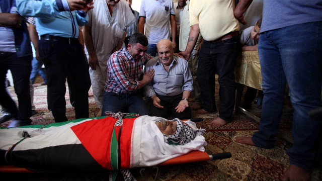 İsrail güçlerinin öldürdüğü Filistinlinin cenaze töreni