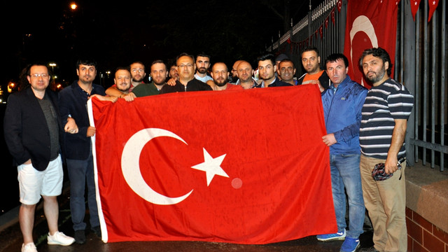 İstanbul ve Ankara'daki darbe girişimine dünyadan tepkiler