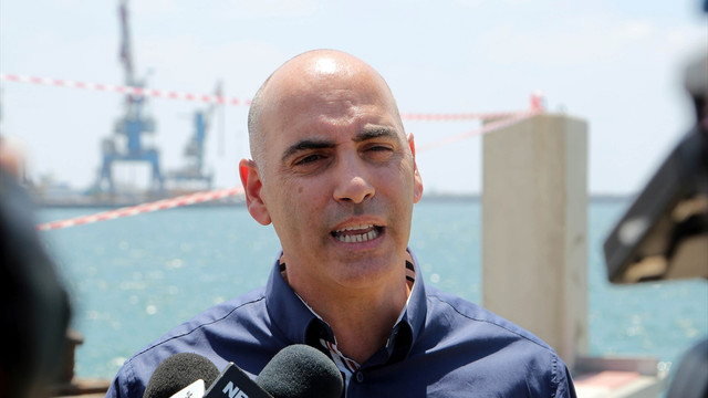 İyilik gemisiyle gelen malzemeler Gazze yolunda