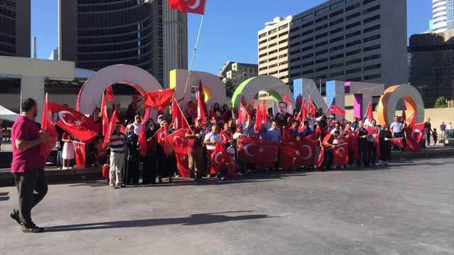 Kanada'da Türklerin FETÖ protestoları devam ediyor