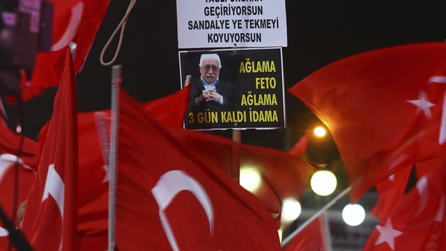 Kızılay Meydanı'ndaki demokrasi nöbeti sürüyor