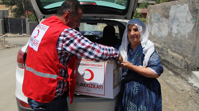 Kızılay'dan terör mağdurlarına yardım