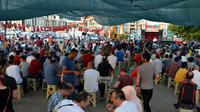 Kocaeli'de demokrasi nöbeti devam ediyor