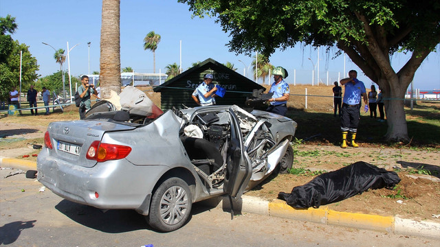Mersin'de trafik kazaları: 1 ölü, 2 yaralı