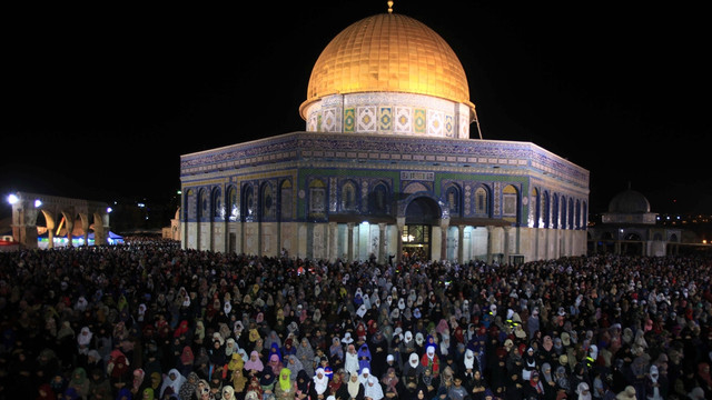 Mescid-i Aksa'da Kadir Gecesi