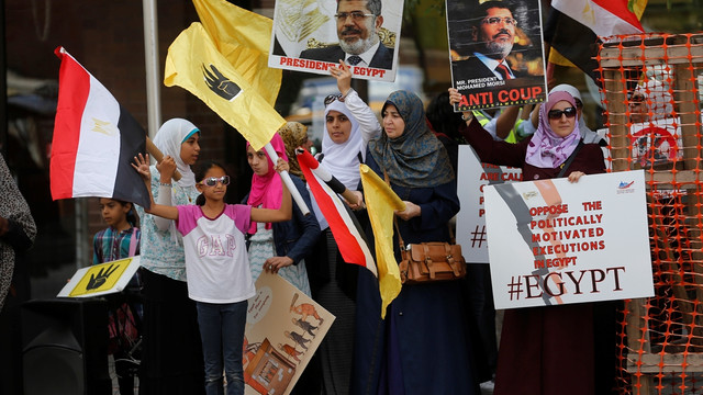Mısırın New York Başkonsolosluğu önünde protesto gösterisi