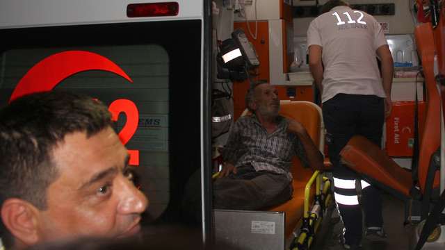 Motosiklet sürücüsü sayesinde hayata tutundu