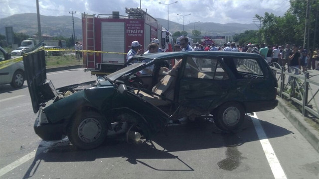 Samsun'da iki otomobil çarpıştı: 5 yaralı