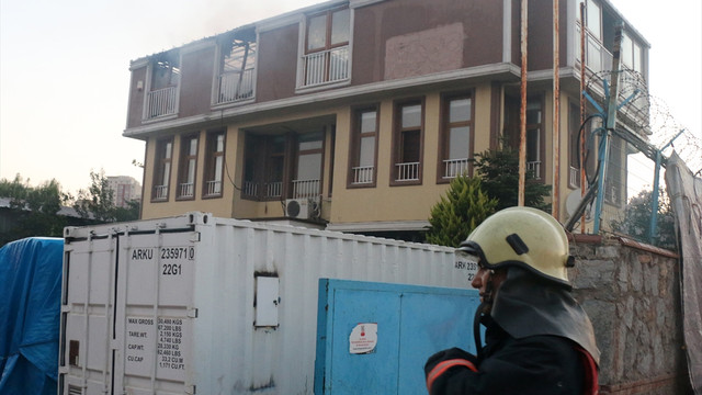 Sancaktepe'de fabrika yangını