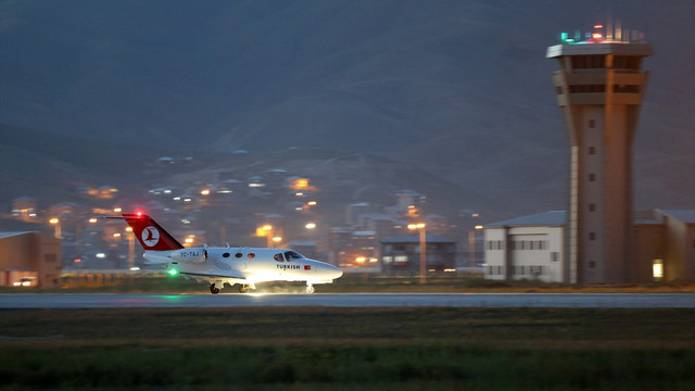 Selahaddin Eyyubi Havalimanı'na 11 ay sonra ilk kez uçak indi