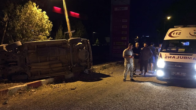 Siirt'te otomobil şarampole devrildi: 5 yaralı