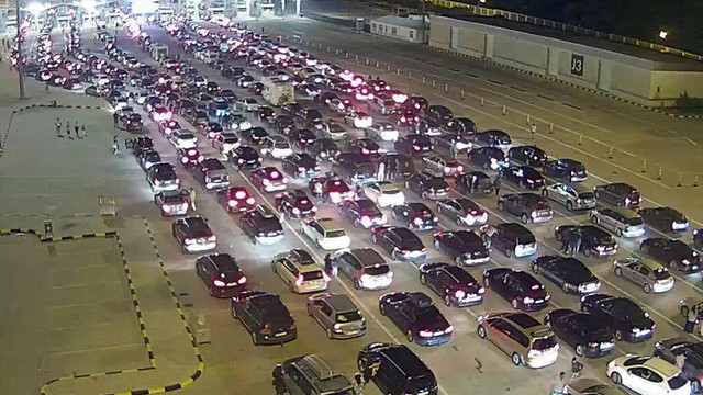 Sınır kapılarında araç yoğunluğu