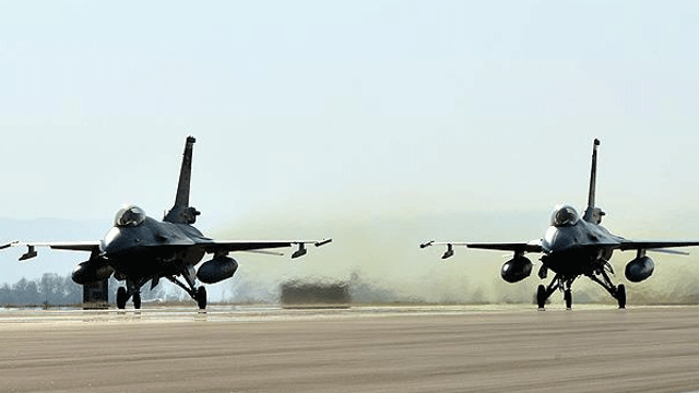 Sivil kıyafetli silahlı asker Akıncı Üssünden kaçmaya çalışırken yakalandı!