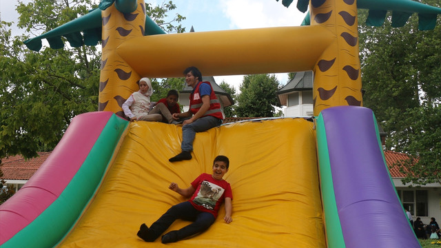 Suriyeli sığınmacılar Şam Bayramı Karnavalında buluştu