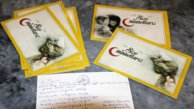 Bakan Arslan'dan askerlere tebrik kartı