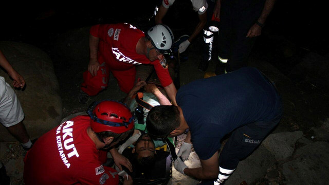 Tekirdağ'da kayalıklara düşen kişi kurtarıldı