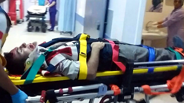 Trafik kazasına giden güvenlik güçlerine tır çarptı