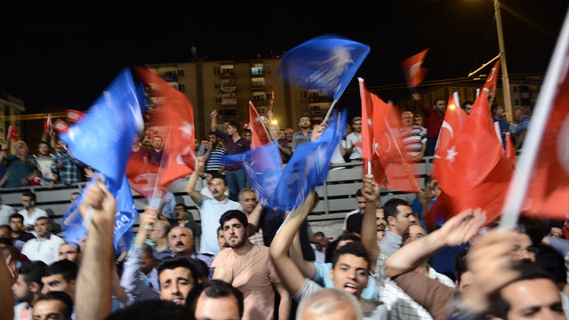 Askeri kalkışmaya tepkiler