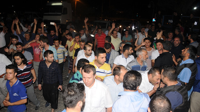 Türkiye darbe girişimine karşı ayakta