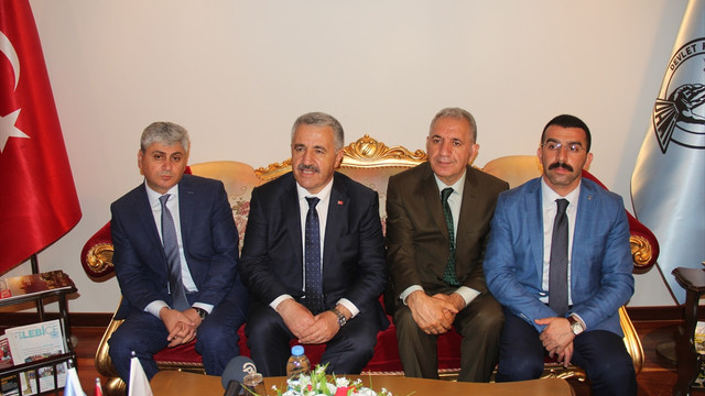 Ulaştırma, Denizcilik ve Haberleşme Bakanı Arslan Kars'ta: