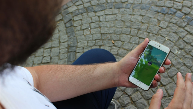 Üniversite öğrencisi pokemon ararken 4 kilo verdi