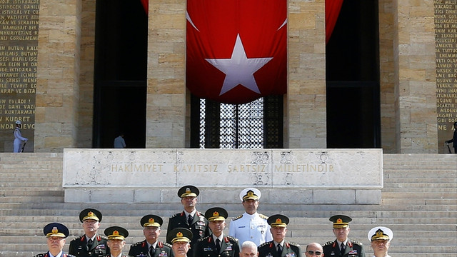 YAŞ üyeleri Anıtkabir'i ziyaret etti