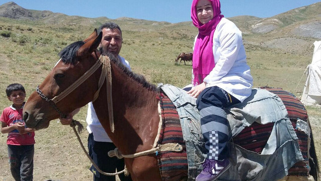 Yayladaki hastaya atla ulaştılar